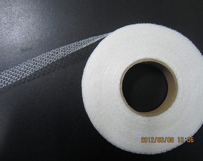 PES calidum conflandum cratem